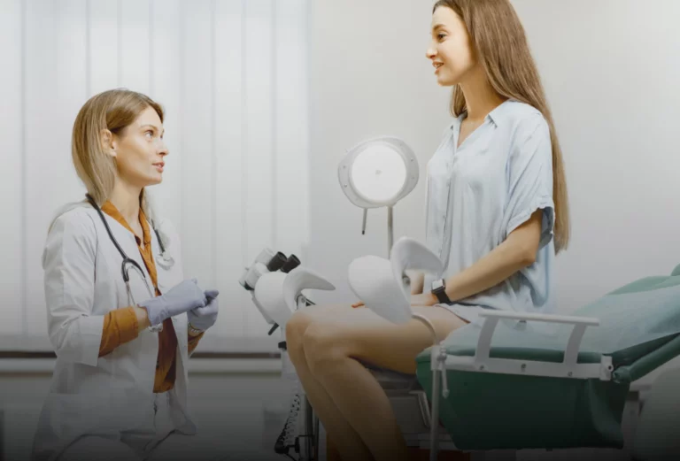 Pierwsza wizyta u ginekologa. Czego się spodziewać?